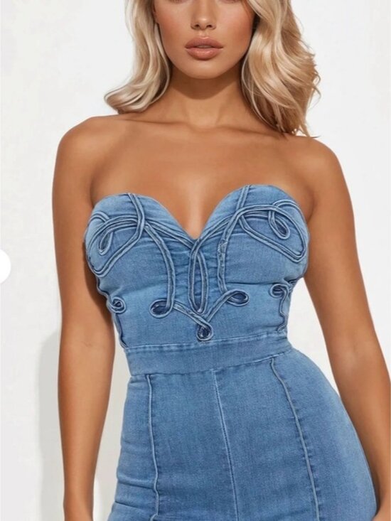 Fashion Nova Feeling Twirly Denim Jumpsuit Medium Wash Small Strapless Wide Leg - Picture 2 of 9